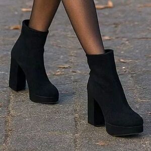 Steve Madden Macayla Black Fabric Upper Platform Block-Heel Booties NEW! Size 11